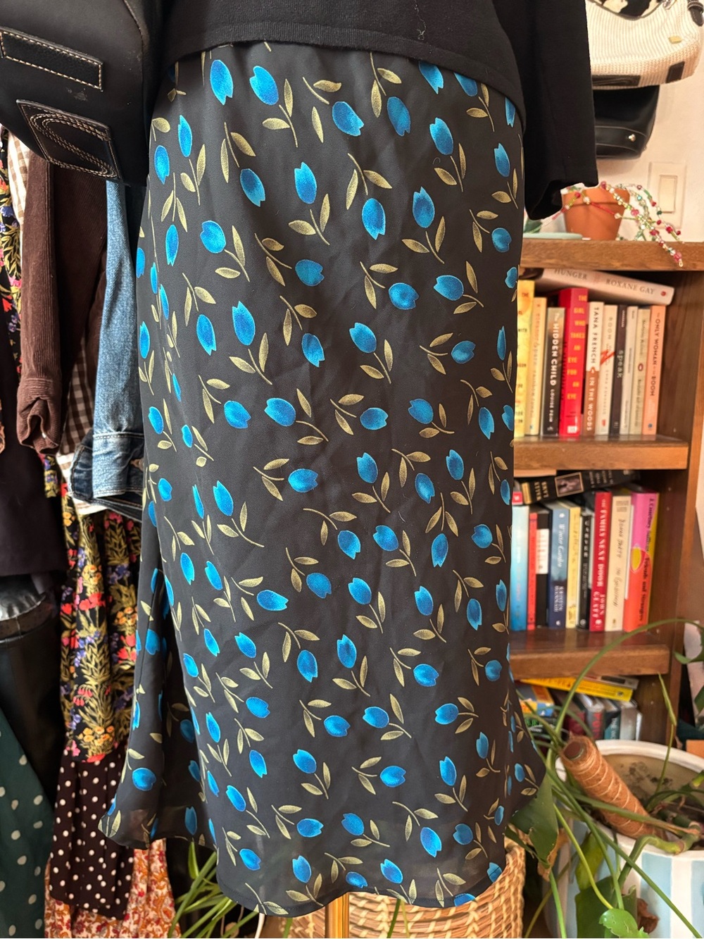 vintage worthington whimsical fairycore tulip pattern midi skirt fall fashion